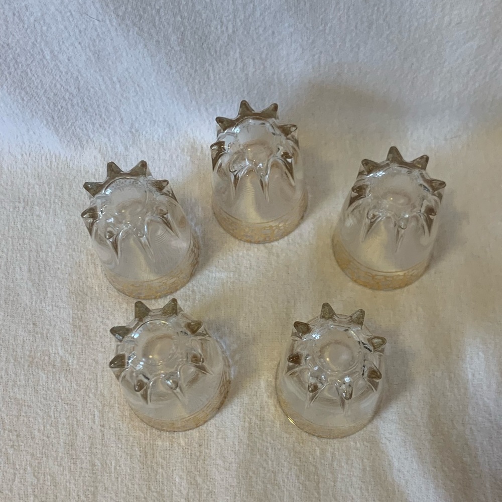 Vintage French Shot glasses Gold Detailing “Star” Base 1950’s Set of 5 - Picture 3 of 10